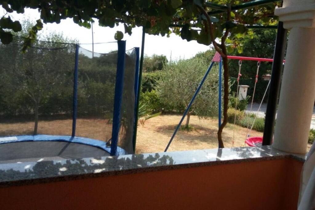 Apartment Comfortable Near Pula